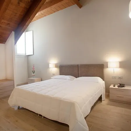 Le Querce 4*