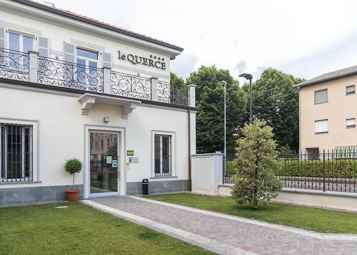Le Querce Ξενοδοχείο με διαμερίσματα Μόνζα